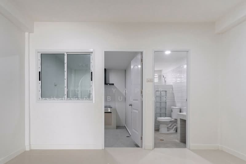 หมู่บ้านลานทอง ติวานนท์-ปากเกร็ด, Nonthaburi, Bang Phut, Pak Kret, Nonthaburi, 2 Bedrooms, 160 sqm, Townhouse For Sale, by Poonyaporn Veerabulyarit, 500482767 - DDproperty.com