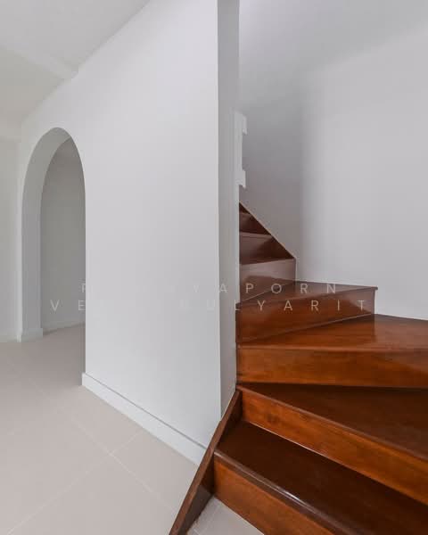 หมู่บ้านลานทอง ติวานนท์-ปากเกร็ด, Nonthaburi, Bang Phut, Pak Kret, Nonthaburi, 2 Bedrooms, 160 sqm, Townhouse For Sale, by Poonyaporn Veerabulyarit, 500482767 - DDproperty.com