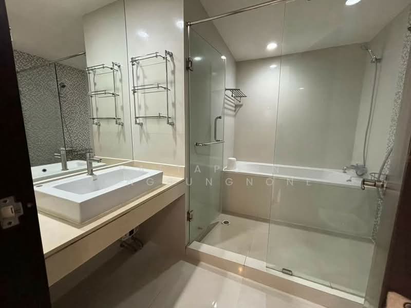 The Rajdamri, Bangkok, Ratchadamri Road, Lumphini, Pathum Wan, Bangkok, 1 Bedroom, 67 sqm, Condo For Rent, by Pattaporn Yongsungnone, 500482785 - DDproperty.com