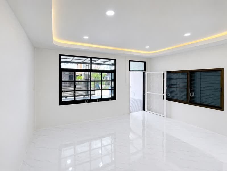 Baan Yu Charoen, Pathum Thani, Bang Yitho, Thanyaburi, Pathum Thani, 3 Bedrooms, 119 sqm, Townhouse For Sale, by ภัทรนัน อิศรางกูร ณ อยุธยา, 500482824 - DDproperty.com