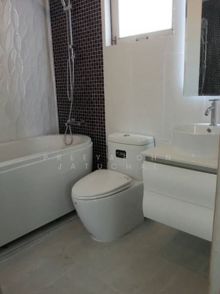 Lalin Greenville Rama 9-Onnuch-Suvannabhumi, Bangkok, Soi Lalin Greenville, Prawet, Bangkok, 4 Bedrooms, 240 sqm, Single Detached House For Sale, by Preeyapohn Jatuchai, 500482825 - DDproperty.com