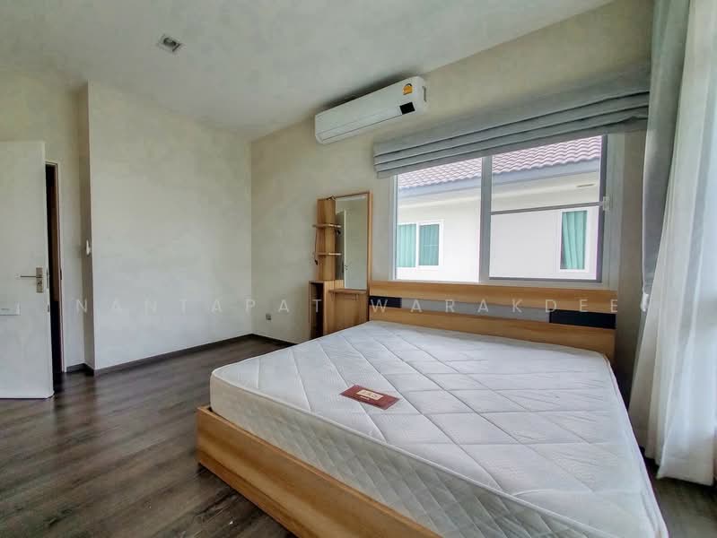 Mantana 2 Motorway - New Krungthepkreetha, Bangkok, Manthana 2 Motorway-New Krungthep Kreetha Intersection, Phatthanakan Road 4, Khlong Song Ton Nun, Lat Krabang, Bangkok, 4 Bedrooms, 185 sqm, Single Detached House For Sale, by Nantapat Warakdee, 500482847 - DDproperty.com