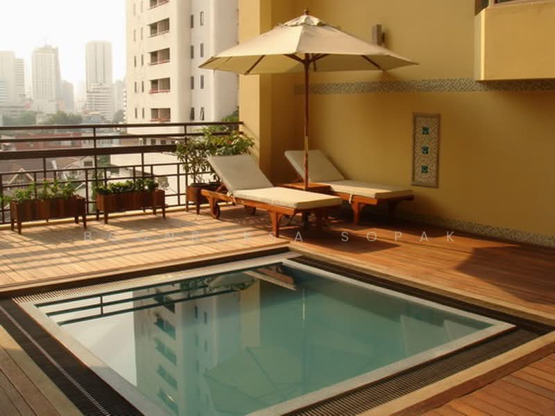 Royal Castle Sukhumvit, Bangkok, 30 Soi Sukhumvit 39, Khlongtoei Nua, Watthana, Bangkok, 3 Bedrooms, 160 sqm, Condo For Rent, by Boonraksa Sopak, 500482857 - DDproperty.com