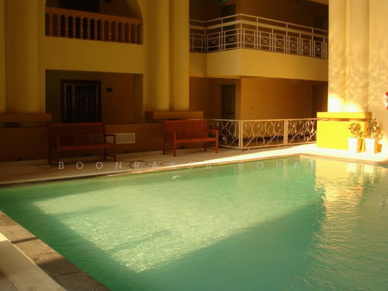 Royal Castle Sukhumvit, Bangkok, 30 Soi Sukhumvit 39, Khlongtoei Nua, Watthana, Bangkok, 3 Bedrooms, 160 sqm, Condo For Rent, by Boonraksa Sopak, 500482857 - DDproperty.com