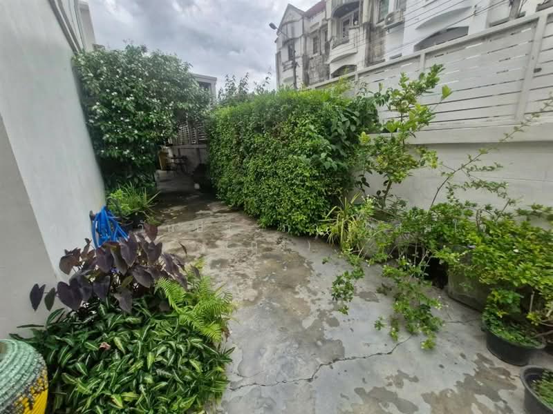 บ้านสวนกลางเมือง5 ซอยพิบูลย์สงคราม22, Nonthaburi, ถนนกรุงเทพ-นนทบุรี, Bang Khen, Muang Nonthaburi, Nonthaburi, 4 Bedrooms, 198 sqm, Semi-Detached House (Twin House) For Sale, by คุณ วันประภา จุสมใจ (กุ้ง), 500482868 - DDproperty.com