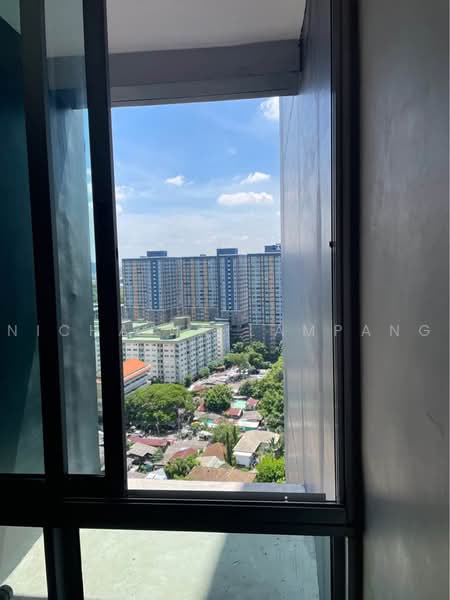 The Base Sukhumvit 77, Bangkok, 289 Sukhumvit 77 Road, Phra Kanong Nua, Watthana, Bangkok, 2 Bedrooms, 53 sqm, Condo For Sale, by Nicha Na Lampang, 500482874 - DDproperty.com