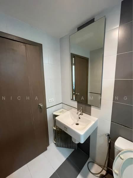 The Base Sukhumvit 77, Bangkok, 289 Sukhumvit 77 Road, Phra Kanong Nua, Watthana, Bangkok, 2 Bedrooms, 53 sqm, Condo For Sale, by Nicha Na Lampang, 500482874 - DDproperty.com