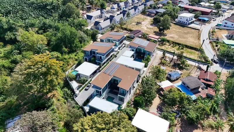 98 Lakeville Mabprachan, Chon Buri (Pattaya), Soi Pongklang, Poong, Bang Lamung (Pattaya), Chon Buri (Pattaya), 5 Bedrooms, 450 sqm, Single Detached House For Rent, by Pukkawadee Thapmathi, 500482880 - DDproperty.com