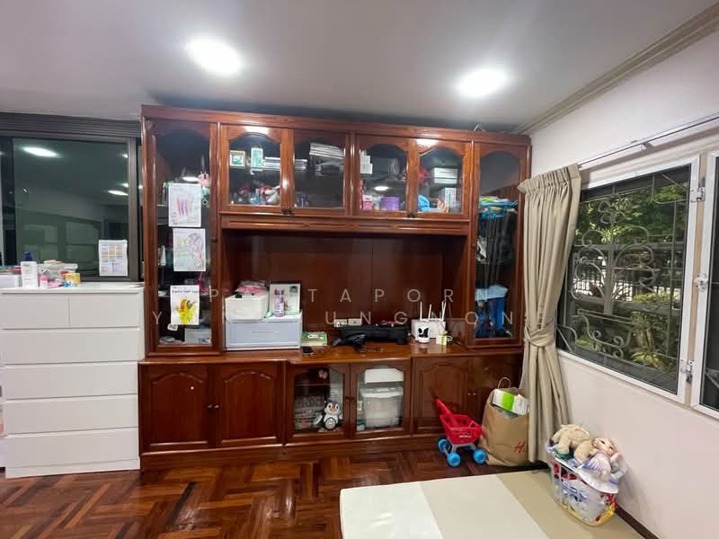 บ้าน 4-ห้องนอน, กรุงเทพ, ฉิมพลี, ตลิ่งชัน, กรุงเทพ, 258 ตร.ม., บ้านเดี่ยว ขาย, โดย Pattaporn Yongsungnone, 500482925 - DDproperty.com