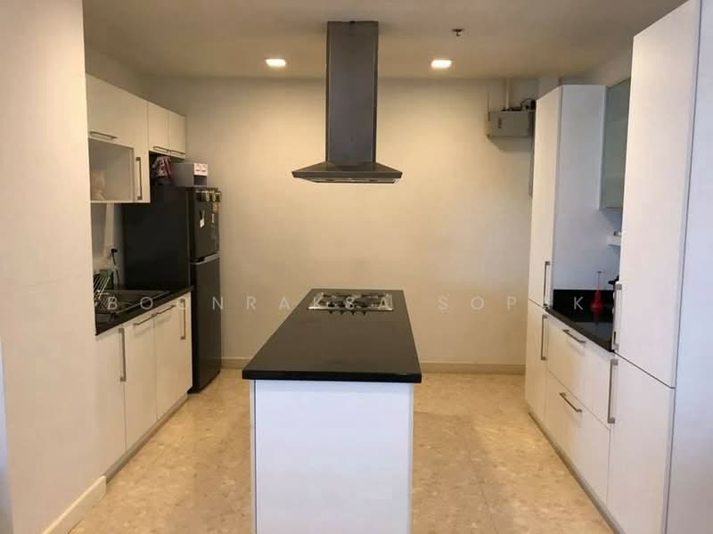 Nusasiri Grand, Bangkok, Soi Sukhumvit 42, Phra Kanong, Khlong Toei, Bangkok, 3 Bedrooms, 143 sqm, Condo For Rent, by Boonraksa Sopak, 500482927 - DDproperty.com