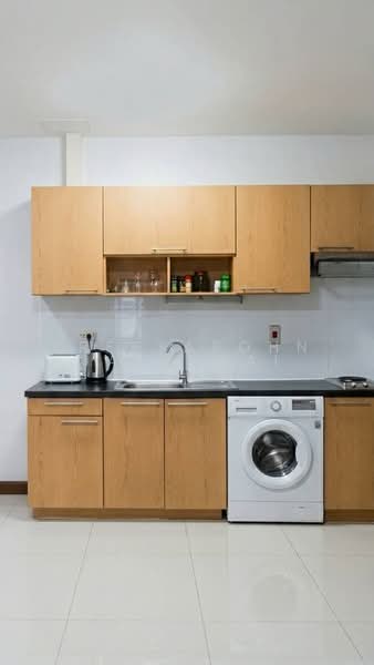 Vista Garden, Bangkok, 53 Saeng Thip Alley, Phra Kanong Nua, Watthana, Bangkok, 1 Bedroom, 45 sqm, Condo For Sale, by Preeyapohn Jatuchai, 500482945 - DDproperty.com