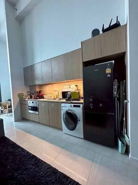 The Lofts Silom, Bangkok, Pramuan Road, Silom, Bang Rak, Bangkok, 2 Bedrooms, 59 sqm, Condo For Sale, by ถวัลรัตน์ ธรรมานุกูล, 500482977 - DDproperty.com