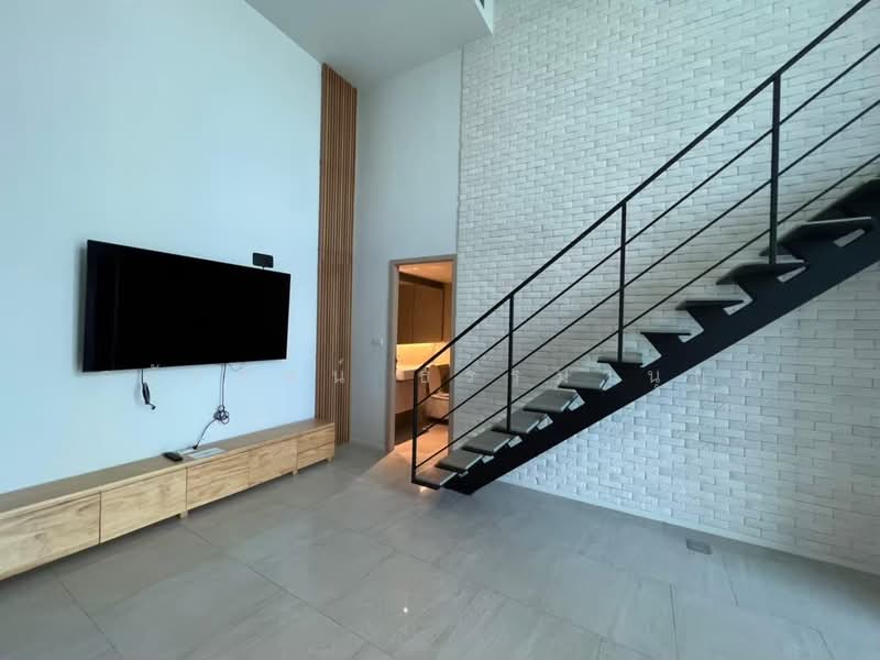 The Lofts Silom, Bangkok, Pramuan Road, Silom, Bang Rak, Bangkok, 2 Bedrooms, 59 sqm, Condo For Sale, by ถวัลรัตน์ ธรรมานุกูล, 500482977 - DDproperty.com