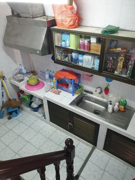 2-BR Townhouse, Bangkok, Maha Phrutharam, Bang Rak, Bangkok, 2 Bedrooms, 93 sqm, Townhouse For Sale, by Nicha Na Lampang, 500482988 - DDproperty.com
