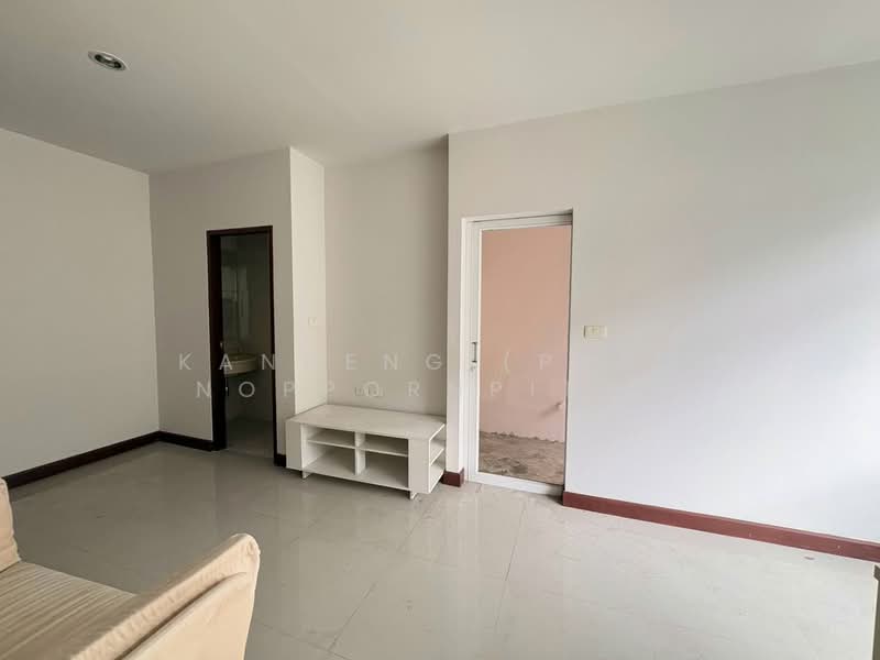Ease Ratchada condominium, Bangkok, Ratchadaphisek, Chan Kasem, Chatuchak, Bangkok, 1 Bedroom, 23 sqm, Condo For Sale, by Kanueng (Pro) Noppornpitak, 500483000 - DDproperty.com
