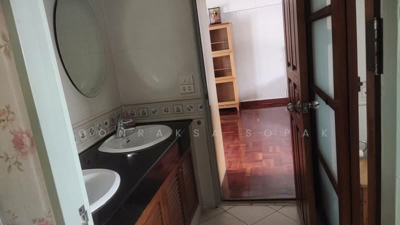 4-BR House, Bangkok, Khlong Tan Nua, Watthana, Bangkok, 4 Bedrooms, 640 sqm, Single Detached House For Rent, by Boonraksa Sopak, 500483019 - DDproperty.com