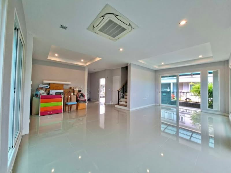 Grandio Petchkasem 81, Bangkok, Machareon Road, Nong Kang Plu, Nong Khaem, Bangkok, 3 Bedrooms, 193 sqm, Single Detached House For Sale, by The Best Property ไอซ์, 500483037 - DDproperty.com