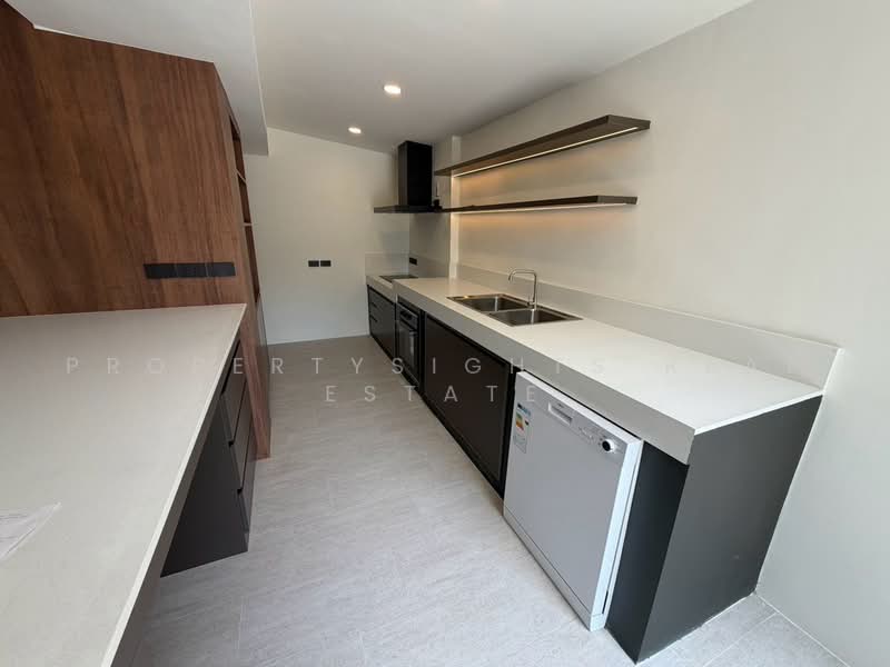 House BTS Phrakhanong 4 bed / 4 bath, Bangkok, Phra Kanong Nua, Watthana, Bangkok, 4 Bedrooms, 310 sqm, Single Detached House For Rent, by PROPERTYSIGHTS REAL ESTATE, 500483045 - DDproperty.com