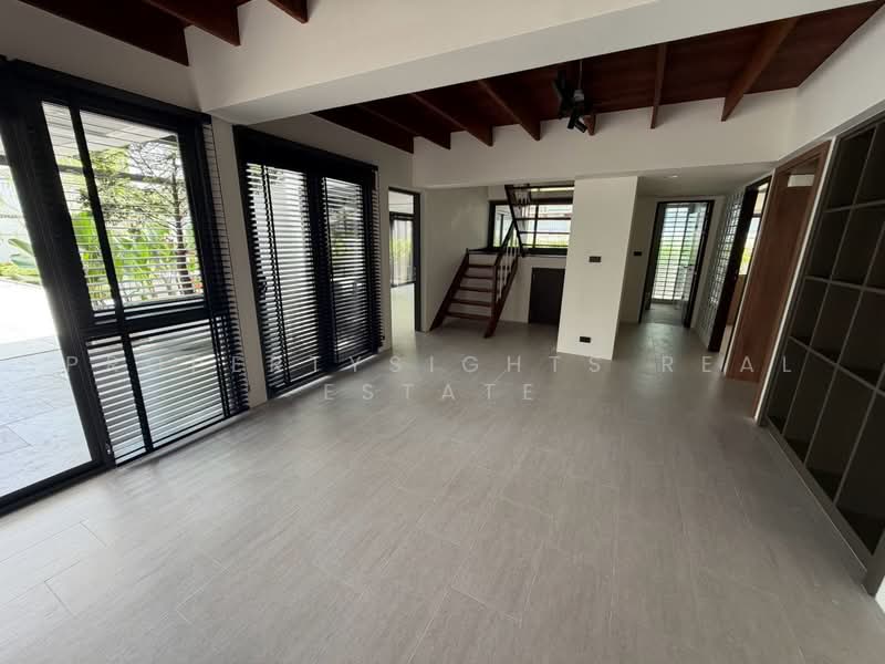 House BTS Phrakhanong 4 bed / 4 bath, Bangkok, Phra Kanong Nua, Watthana, Bangkok, 4 Bedrooms, 310 sqm, Single Detached House For Rent, by PROPERTYSIGHTS REAL ESTATE, 500483045 - DDproperty.com