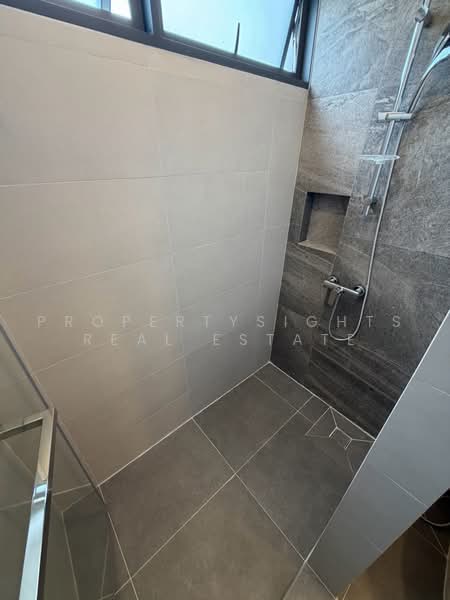 House BTS Phrakhanong 4 bed / 4 bath, Bangkok, Phra Kanong Nua, Watthana, Bangkok, 4 Bedrooms, 310 sqm, Single Detached House For Rent, by PROPERTYSIGHTS REAL ESTATE, 500483045 - DDproperty.com