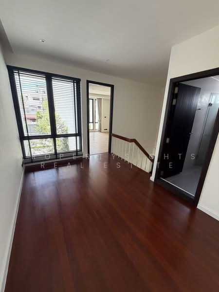 House BTS Phrakhanong 4 bed / 4 bath, Bangkok, Phra Kanong Nua, Watthana, Bangkok, 4 Bedrooms, 310 sqm, Single Detached House For Rent, by PROPERTYSIGHTS REAL ESTATE, 500483045 - DDproperty.com