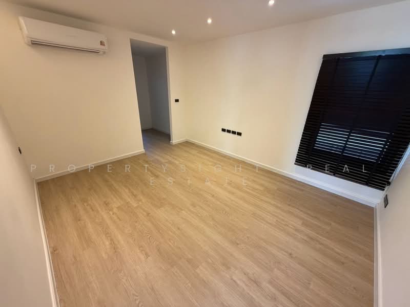 House BTS Phrakhanong 4 bed / 4 bath, Bangkok, Phra Kanong Nua, Watthana, Bangkok, 4 Bedrooms, 310 sqm, Single Detached House For Rent, by PROPERTYSIGHTS REAL ESTATE, 500483045 - DDproperty.com