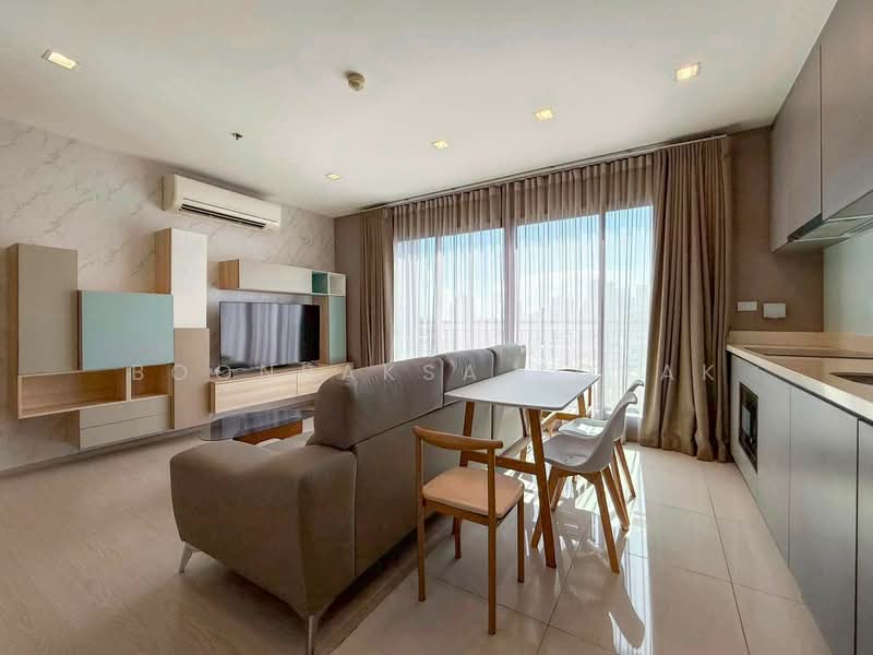 Rhythm Sukhumvit 36-38, Bangkok, 55 Soi Sukhumvit 36, Sukhumvit Road, Phra Kanong, Khlong Toei, Bangkok, 2 Bedrooms, 75 sqm, Condo For Rent, by Boonraksa Sopak, 500483053 - DDproperty.com