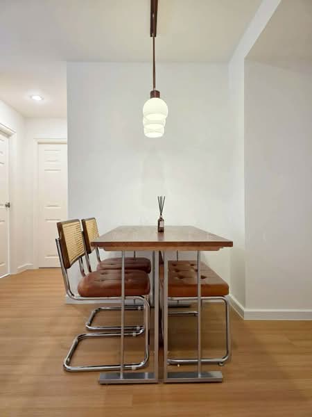 Lumpini Ville Cultural Center, Bangkok, Prachautid Road, Samsen Nok, Huai Khwang, Bangkok, 2 Bedrooms, 61 sqm, Condo For Sale, by Pemika Aukkaraleekul, 500483091 - DDproperty.com