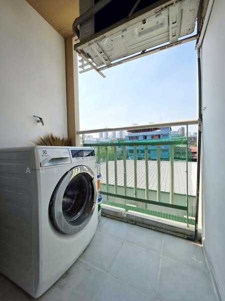Lumpini Ville Cultural Center, Bangkok, Prachautid Road, Samsen Nok, Huai Khwang, Bangkok, 2 Bedrooms, 61 sqm, Condo For Sale, by Pemika Aukkaraleekul, 500483091 - DDproperty.com