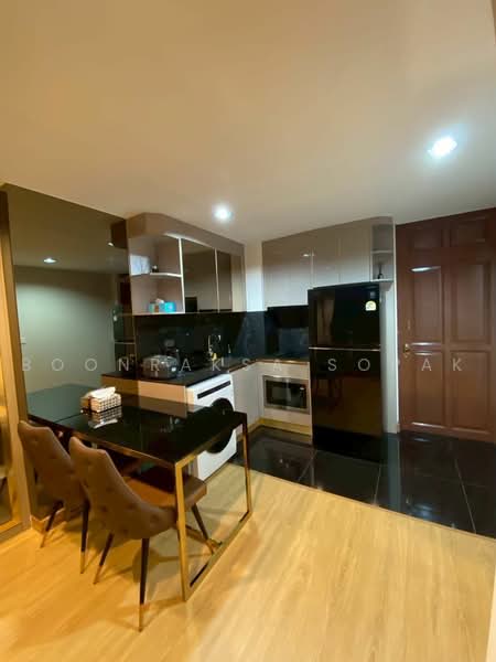 Green Point Silom, Bangkok, 29 Soi Anumanratthanon, Suriyawong, Bang Rak, Bangkok, 2 Bedrooms, 73 sqm, Condo For Rent, by Boonraksa Sopak, 500483095 - DDproperty.com