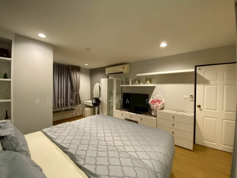 Green Point Silom, Bangkok, 29 Soi Anumanratthanon, Suriyawong, Bang Rak, Bangkok, 2 Bedrooms, 73 sqm, Condo For Rent, by Boonraksa Sopak, 500483095 - DDproperty.com