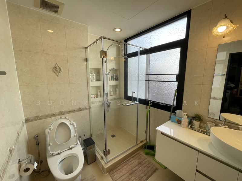 Green Point Silom, Bangkok, 29 Soi Anumanratthanon, Suriyawong, Bang Rak, Bangkok, 2 Bedrooms, 73 sqm, Condo For Rent, by Boonraksa Sopak, 500483095 - DDproperty.com