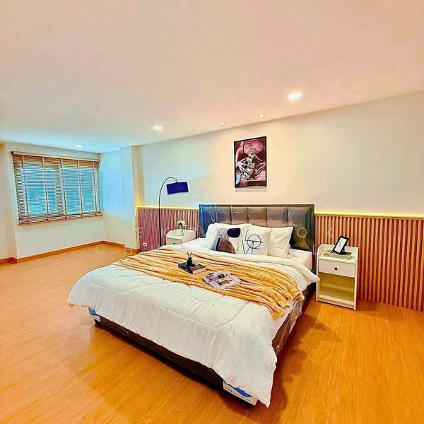 Thippharoek Condominium, Bangkok, 978 Soi Borommaratchachonnani 12, Bang Bamru, Bang Phlat, Bangkok, 2 Bedrooms, 104 sqm, Condo For Sale, by Chekchanok Chuaynual, 500483101 - DDproperty.com