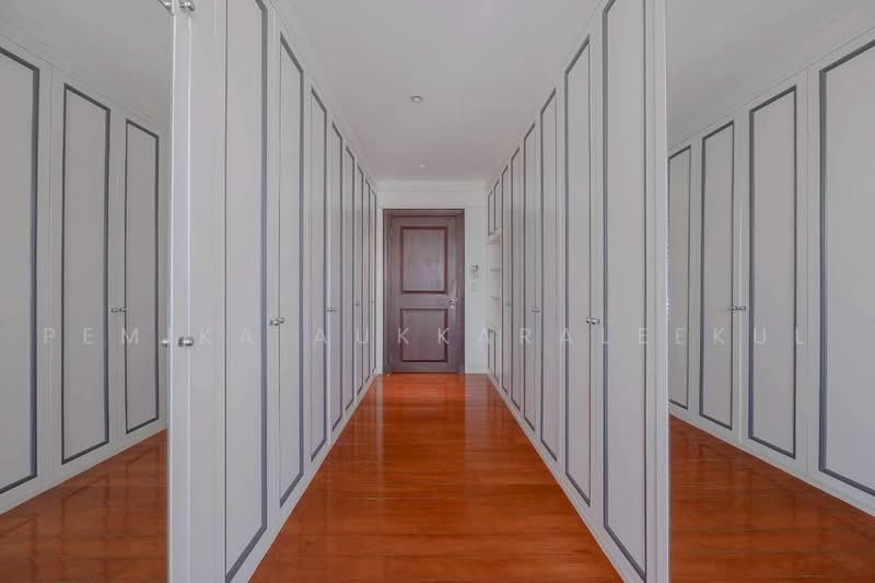 Las Colinas, Bangkok, Sukhumvit 21 Road, Khlongtoei Nua, Watthana, Bangkok, 4 Bedrooms, 698 sqm, Condo For Sale, by Pemika Aukkaraleekul, 500483156 - DDproperty.com