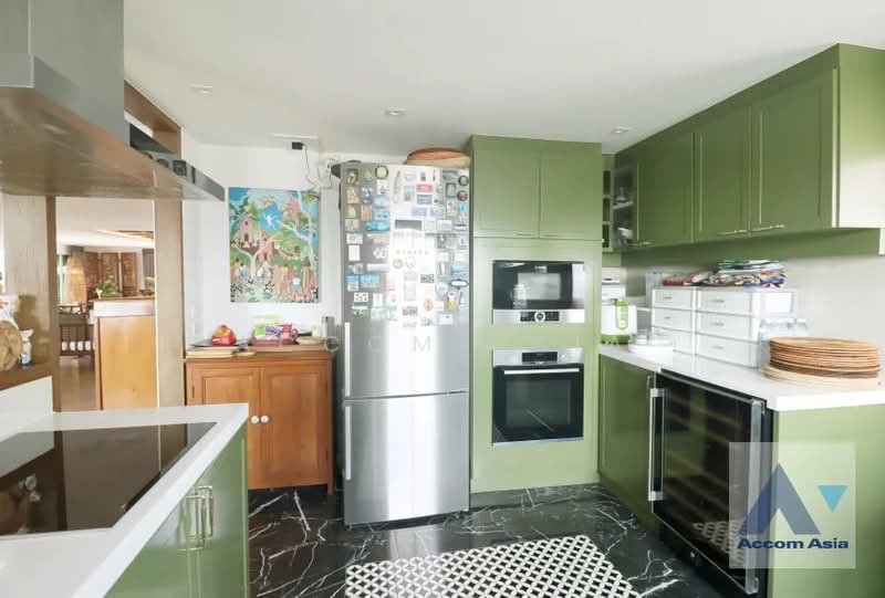 Regent On The Park 3, Bangkok, 185 Soi Sukhumvit 39 Sukhumvit Road, Khlong Tan Nua, Watthana, Bangkok, 3 Bedrooms, 253 sqm, Condo For Sale, by Accom Asia, 500483162 - DDproperty.com