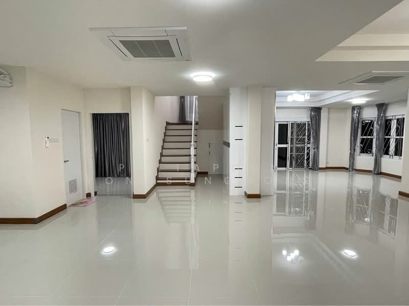 undefined, Bangkok, Lam Phak Chi, Nong Chok, Bangkok, 4 Bedrooms, 256 sqm, Single Detached House For Sale, by Pattaporn Yongsungnone, 500483172 - DDproperty.com