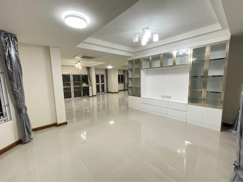 undefined, Bangkok, Lam Phak Chi, Nong Chok, Bangkok, 4 Bedrooms, 256 sqm, Single Detached House For Sale, by Pattaporn Yongsungnone, 500483172 - DDproperty.com