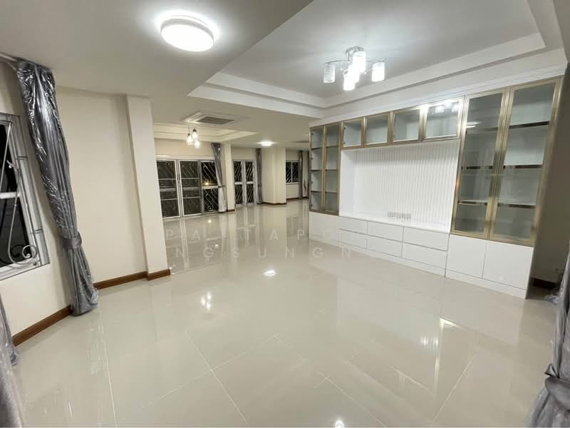 undefined, Bangkok, Lam Phak Chi, Nong Chok, Bangkok, 4 Bedrooms, 256 sqm, Single Detached House For Sale, by Pattaporn Yongsungnone, 500483172 - DDproperty.com
