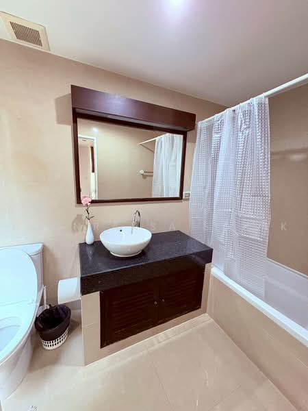 The Peak Sukhumvit 15, Bangkok, Soi Sukhumvit 15, Khlongtoei Nua, Watthana, Bangkok, 2 Bedrooms, 120 sqm, Condo For Rent, by Boonraksa Sopak, 500483174 - DDproperty.com