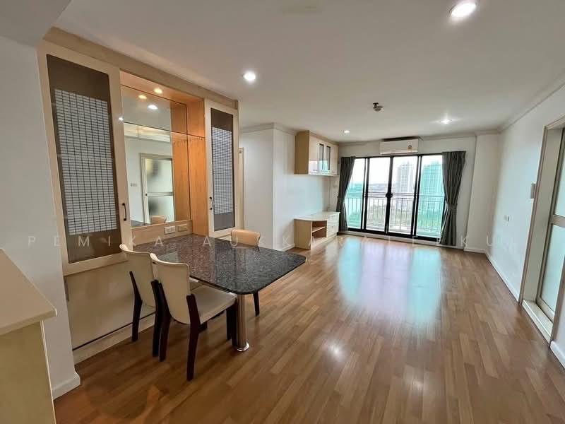 Lumpini Place Narathiwas-Chaopraya, Bangkok, 1298 Rama 3 Road, Chong Nonsi, Yan Nawa, Bangkok, 2 Bedrooms, 64 sqm, Condo For Sale, by Pemika Aukkaraleekul, 500483176 - DDproperty.com