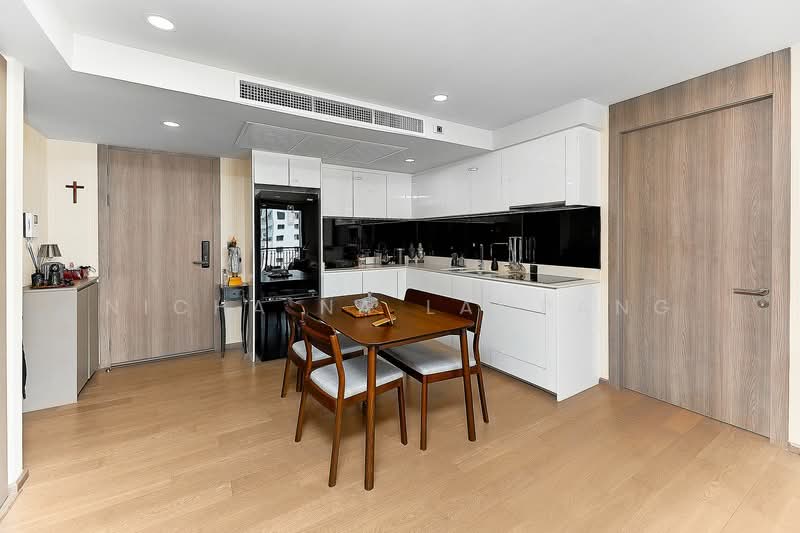 Klass Sarasin-Rajdamri, Bangkok, 229 Sarasin Road, Lumphini, Pathum Wan, Bangkok, 2 Bedrooms, 83 sqm, Condo For Sale, by Nicha Na Lampang, 500483179 - DDproperty.com