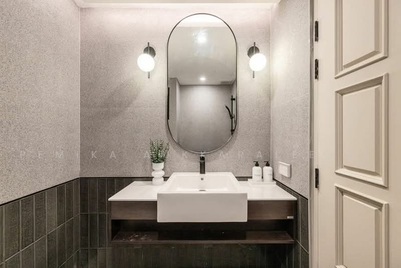 Fifty Fifth Tower, Bangkok, 84 Soi Sukhumvit 55, Sukhumvit Road, Khlong Tan Nua, Watthana, Bangkok, 3 Bedrooms, 163 sqm, Condo For Sale, by Pemika Aukkaraleekul, 500483183 - DDproperty.com