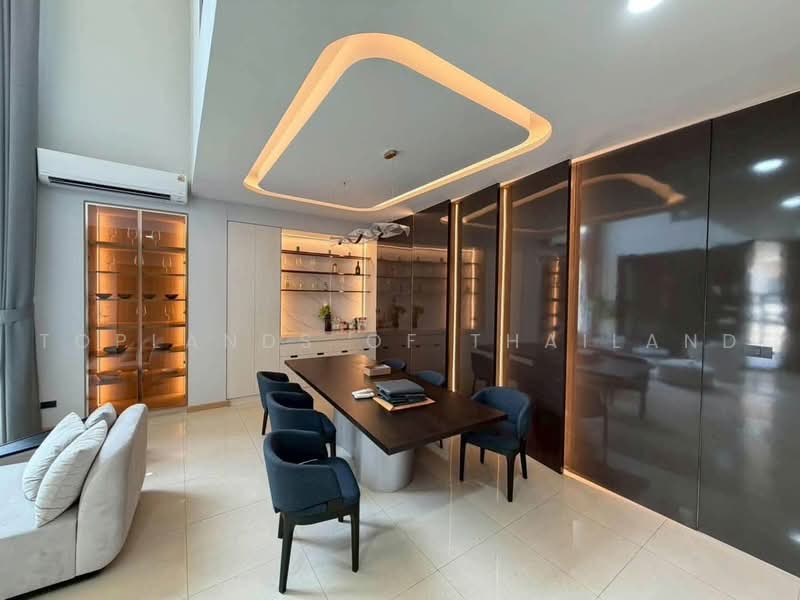 ขาย บ้านหรู ซอยมิสทีน 3 ชั้นมีลิฟต์ส่วนตัว เนื้อที่ 66.6 ตร.วา 460 ตร.ม. 4 ห้องนอน 5 ห้องน้ำ, Bangkok, เคหะร่มเกล้า, Khlong Song Ton Nun, Lat Krabang, Bangkok, 4 Bedrooms, 460 sqm, Single Detached House For Sale, by TopLands of Thailand, 500483184 - DDproperty.com