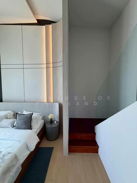 ขาย บ้านหรู ซอยมิสทีน 3 ชั้นมีลิฟต์ส่วนตัว เนื้อที่ 66.6 ตร.วา 460 ตร.ม. 4 ห้องนอน 5 ห้องน้ำ, Bangkok, เคหะร่มเกล้า, Khlong Song Ton Nun, Lat Krabang, Bangkok, 4 Bedrooms, 460 sqm, Single Detached House For Sale, by TopLands of Thailand, 500483184 - DDproperty.com