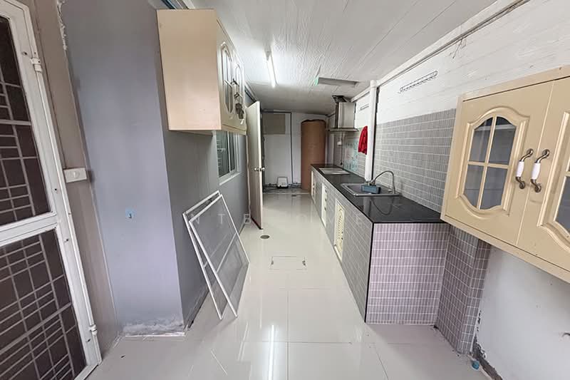 Baan Pruksa 92 Rangsit – Lamlukka, Pathum Thani, Chonmark Phichan Road, Lat Sawai, Lam Luk Ka, Pathum Thani, 3 Bedrooms, 135 sqm, Townhouse For Sale, by NTBHOME, 500483220 - DDproperty.com