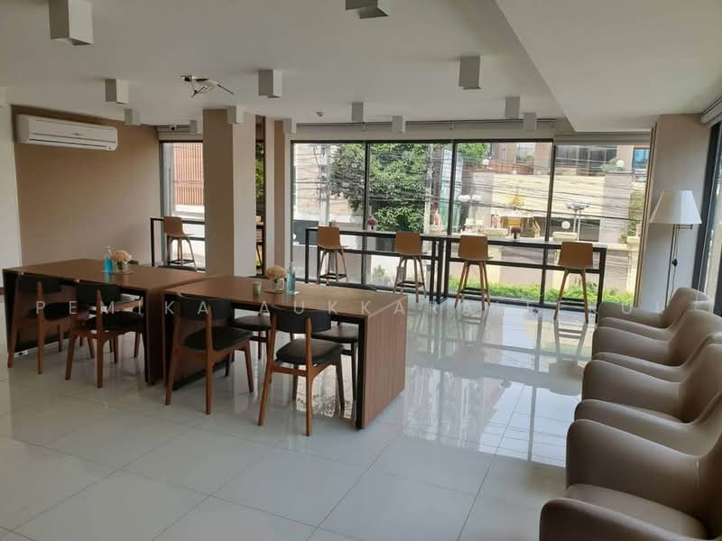 Moniiq Sukhumvit 64, Bangkok, Soi Sukhumvit 64, Bang Chak, Phra Khanong, Bangkok, 2 Bedrooms, 47 sqm, Condo For Sale, by Pemika Aukkaraleekul, 500483225 - DDproperty.com