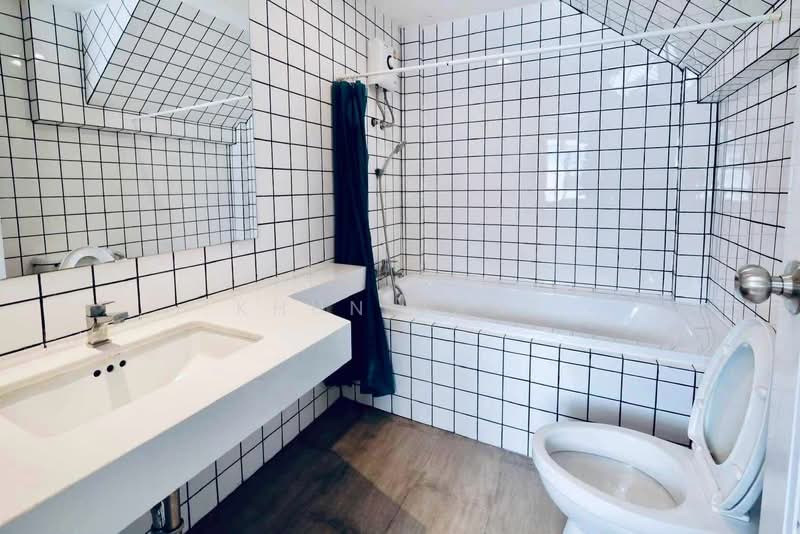 Happy Land Ville, Bangkok, 111 Soi Lasalle 32, Bang Na, Bangkok, 3 Bedrooms, 300 sqm, Townhouse For Rent, by Khun Jane, 500483257 - DDproperty.com