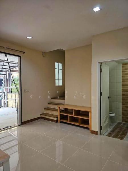 Golden Town 2 Onnut-Pattanakarn, Bangkok, 189 Soi On Nut 65 Yaek 14, Prawet, Bangkok, 4 Bedrooms, 160 sqm, Townhouse For Rent, by บุษบา รัตนวงษ์ชัย, 500483275 - DDproperty.com