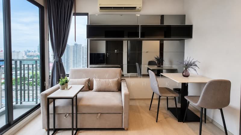 Rhythm Asoke, Bangkok, 299 Asoke - Dindaeng Road, Makkasan, Ratchathewi, Bangkok, 2 Bedrooms, 42 sqm, Condo For Rent, by Thanyathita Nalinratphokin, 500483300 - DDproperty.com
