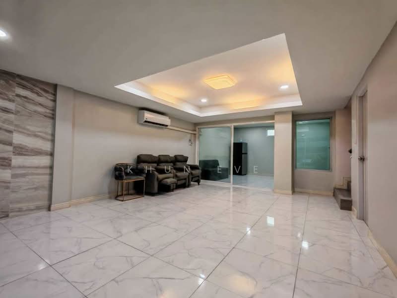Townhome for rent Lat Phrao 80 Company Registration Allowed ( SPSEVE2230 ), Bangkok, ลาดพร้าว 80, Wang Thonglang, Bangkok, 3 Bedrooms, 350 sqm, Townhouse For Rent, by Khun EVE, 500483316 - DDproperty.com